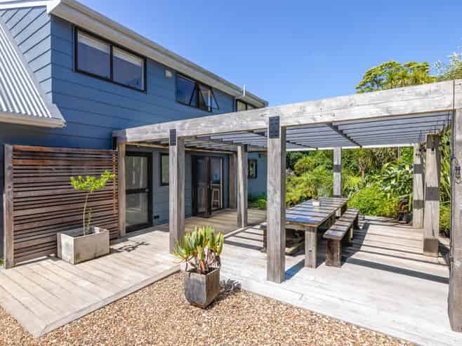 45 Kennedy Road, Surfdale