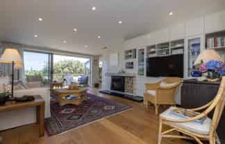 7 Kawau Grove, Waikanae Beach