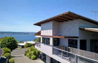 18 Wakeman Road, Acacia Bay