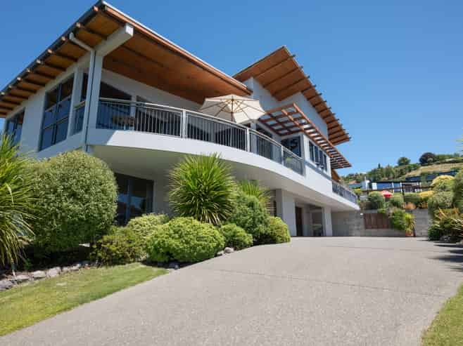 18 Wakeman Road, Acacia Bay