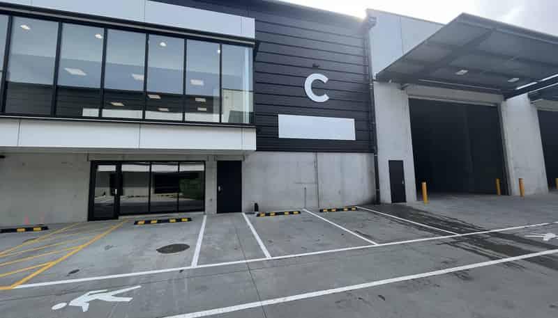 Unit C/8 Chonny Crescent, Wiri