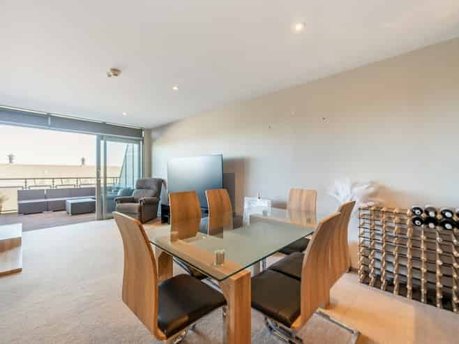 13/208 Jackson Street, Petone