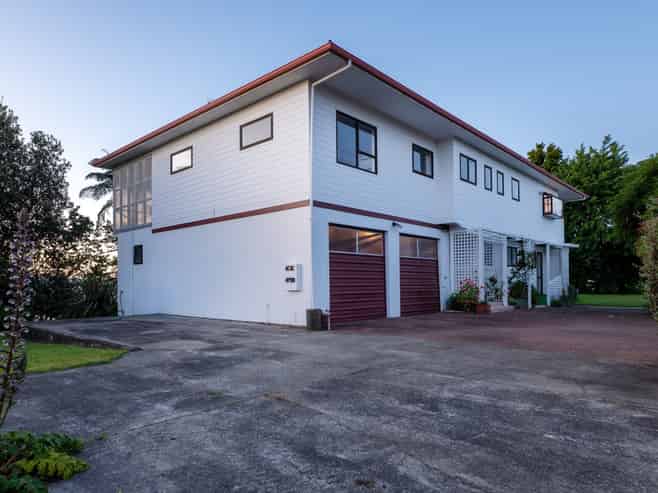 119 State Highway 33, Tikitere