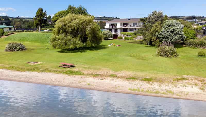 119 State Highway 33, Tikitere