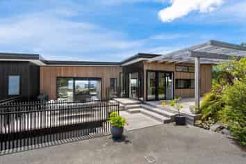 16 Granada Lane, Langs Beach