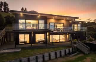 16 Granada Lane, Langs Beach