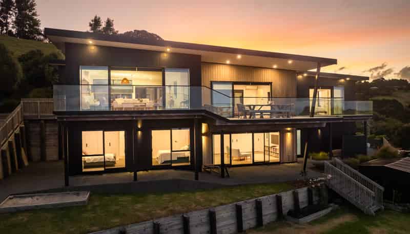 16 Granada Lane, Langs Beach