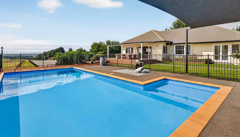 1222 Taihape Road, Sherenden