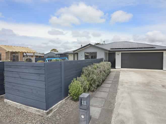 13 George Street, Bulls