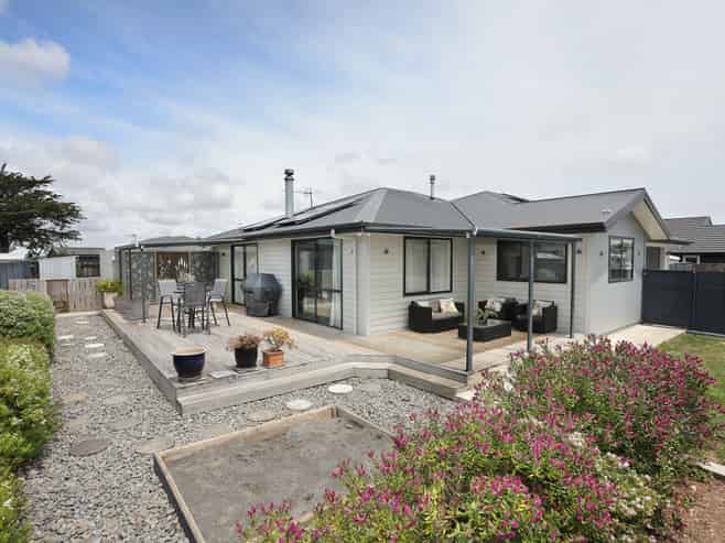 13 George Street, Bulls