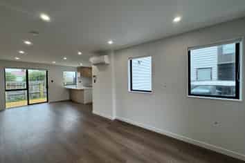 2/20 Luke Street, Otahuhu