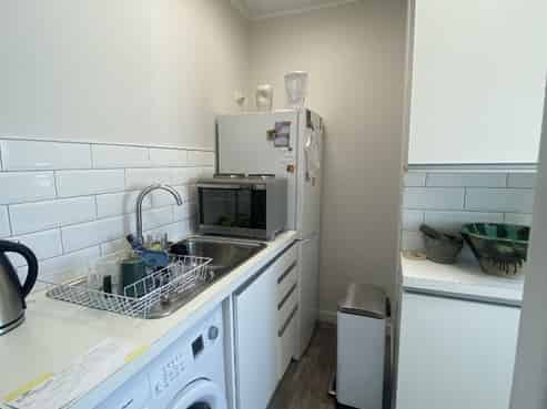 2/37B Plunket Street, Kelburn