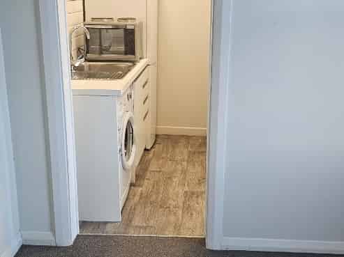 2/37B Plunket Street, Kelburn