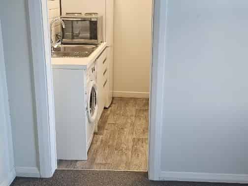 2/37B Plunket Street, Kelburn