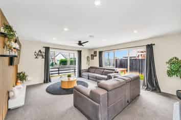 27 Wellington Street, Ashley