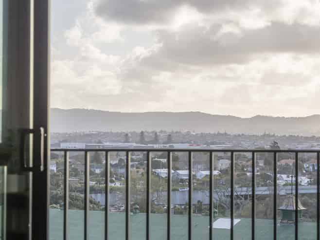 301/2 Te Ara Taurapa, Point Chevalier