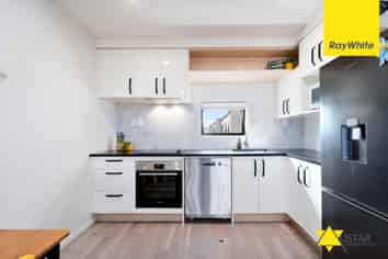 4/115 Swanson Road, Henderson