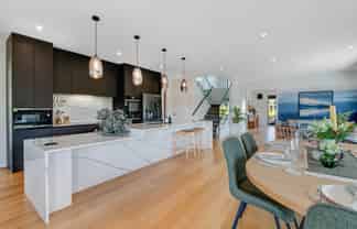 8 Kikorangi Drive, Orewa