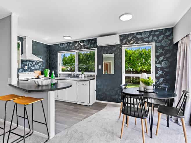 1/15 Zealandia Street, Kensington