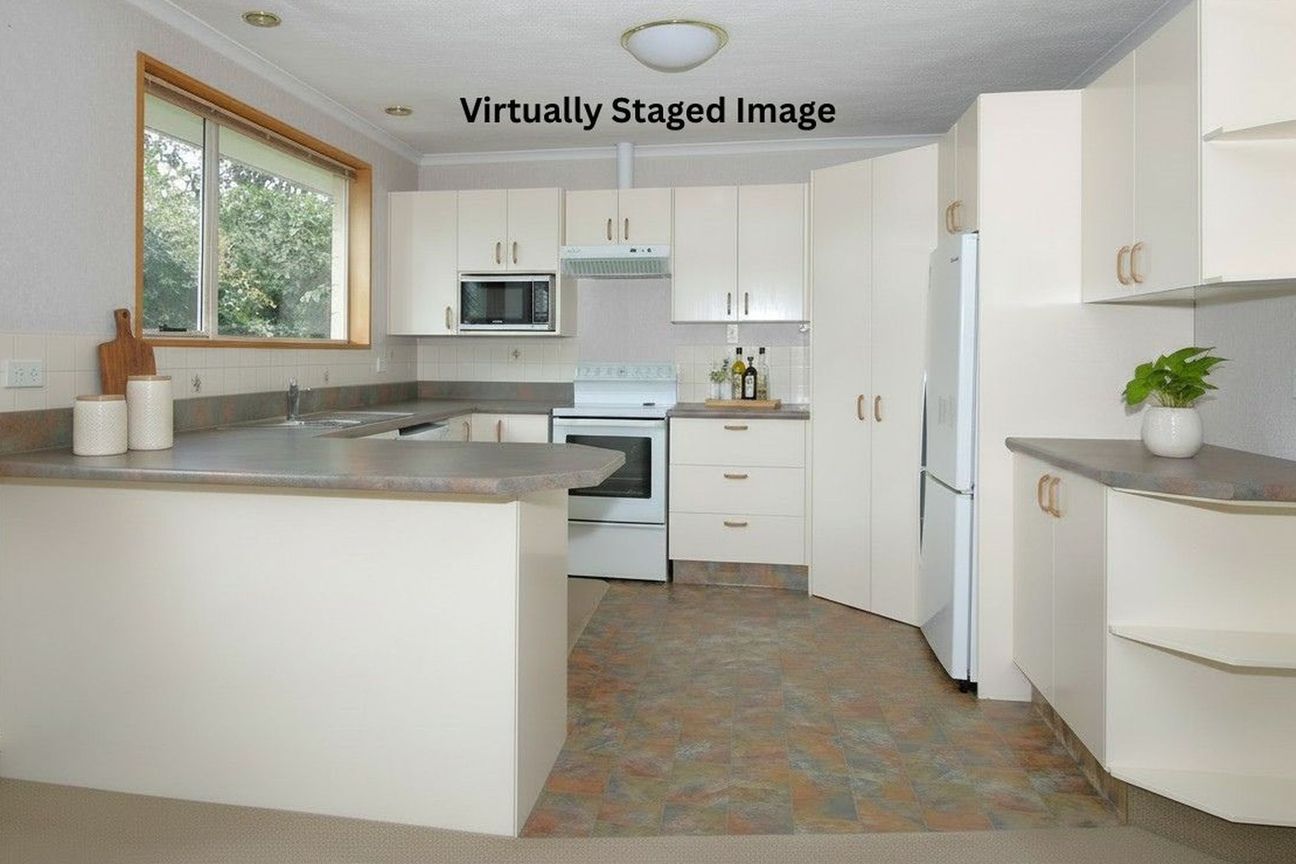 Spacious Sun Trap in Prime Location – pohled 2