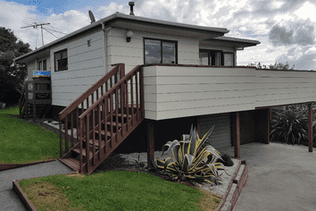 Auckland - Address withheld