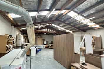 Centrally Located Warehouse