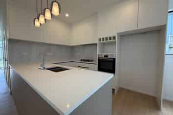 106 Waekahu Road, Westgate