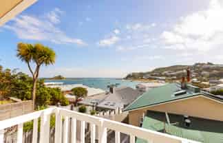 2/238 The Esplanade, Island Bay