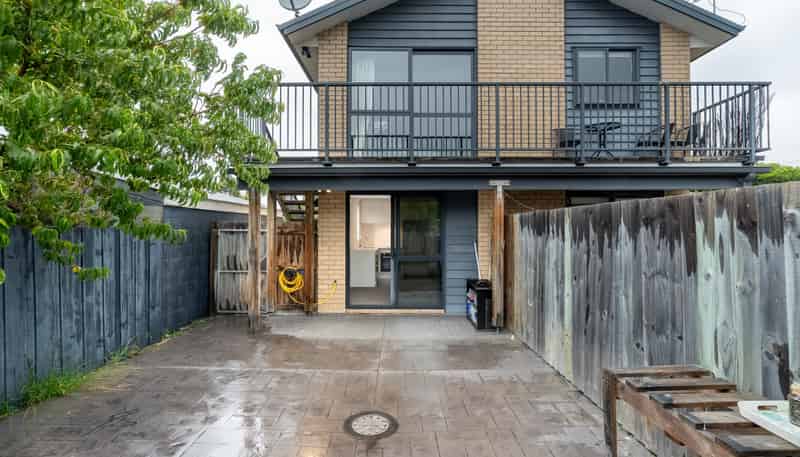 1/104 Bowhill Road, North New Brighton