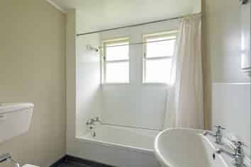 4 Clutha Place, Westbrook