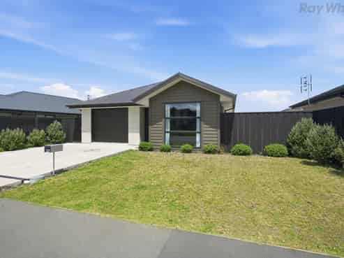 96 Broadway Parade, Rolleston