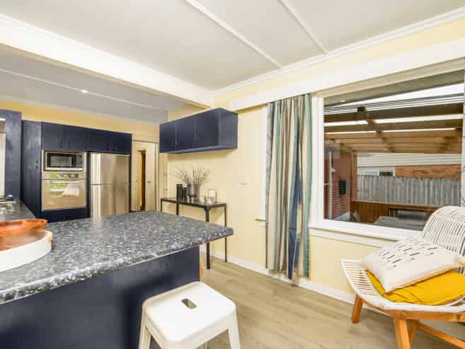 411 Kaikorai Valley Road, Bradford