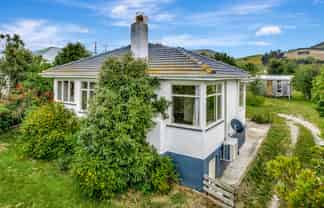 111 Main Road, Waikouaiti