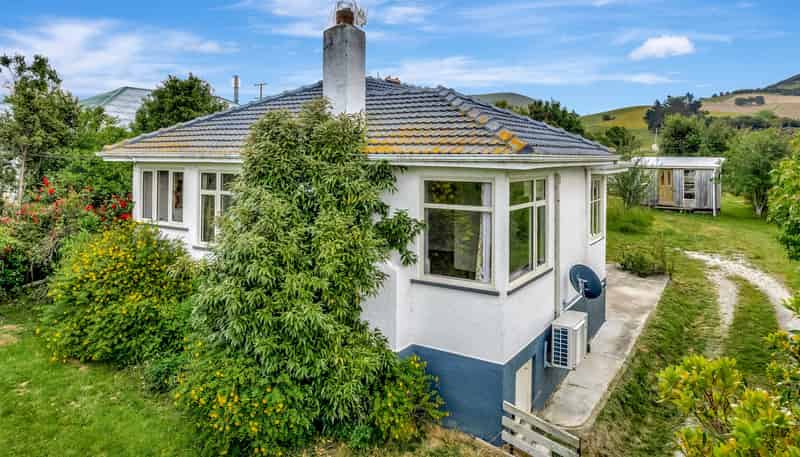 111 Main Road, Waikouaiti