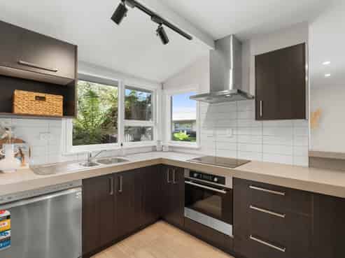 171 Cashmere Road, Cracroft