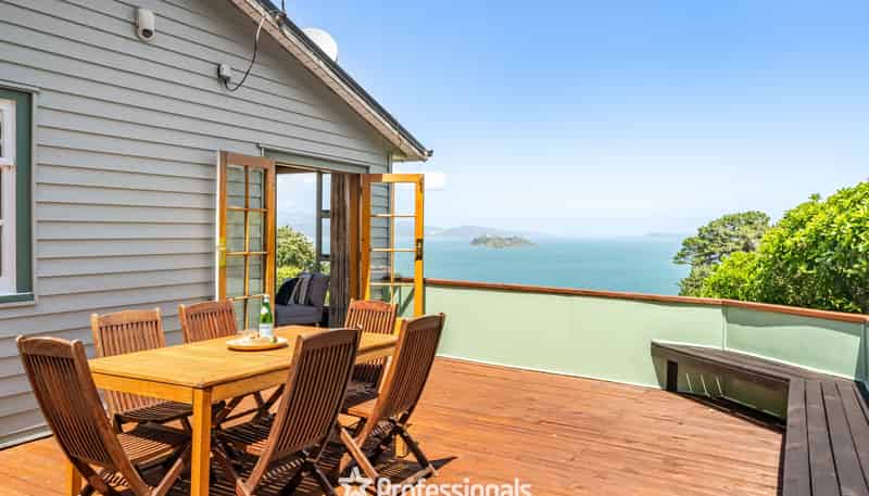 2 Singers Road, Korokoro