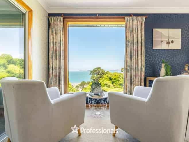 2 Singers Road, Korokoro