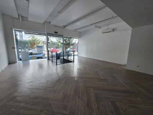 Modern Newmarket Office