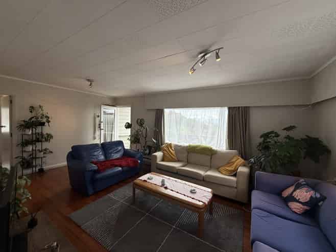 23 Happy Valley Rd, Owhiro Bay