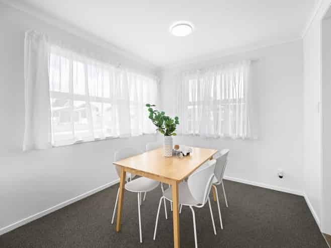 10 Pamela Place, Deanwell