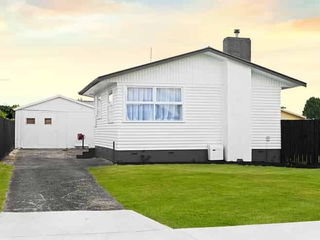 10 Pamela Place, Deanwell