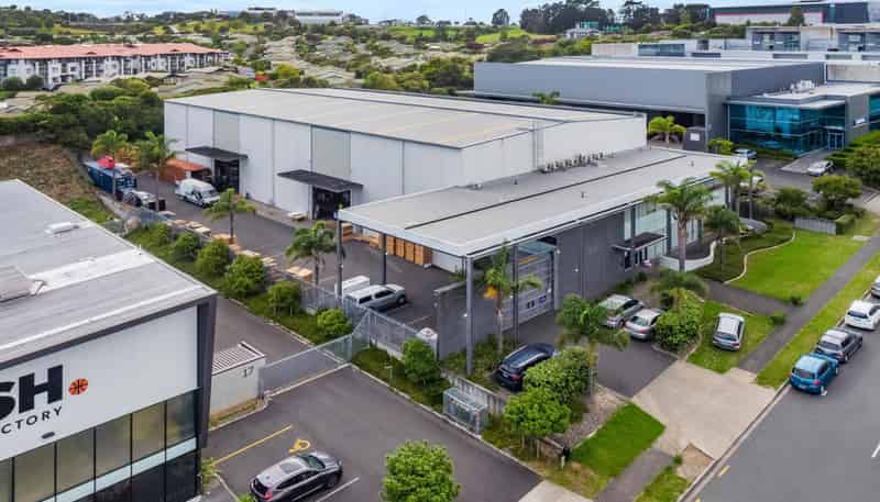 15 Orbit Drive, Albany