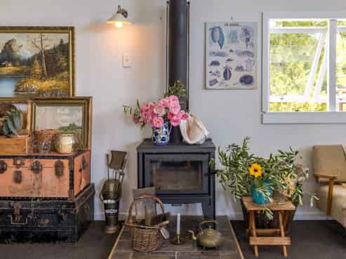 12 Waiata Road, Onetangi