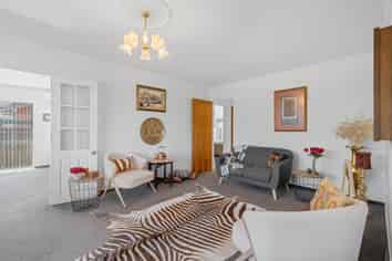 2 Surrey Lane, Levin