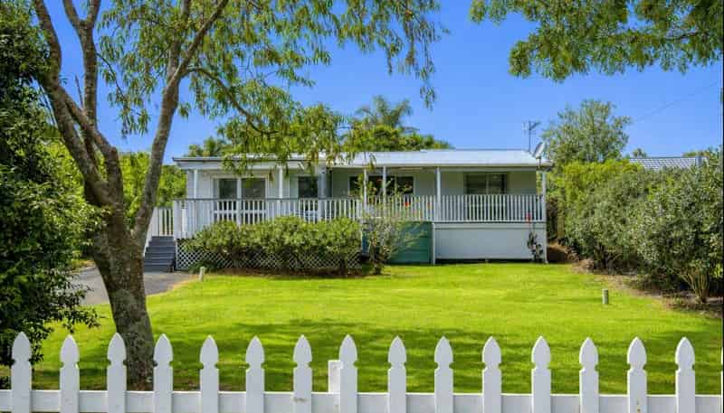 16 Natzka Road, Ostend