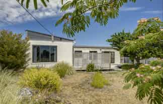 6 Ladywood Road, Bay View