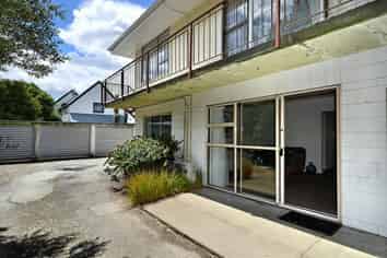 4/135  Huxley Street, Sydenham