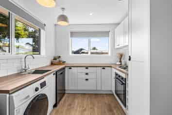 5/527 Worcester Street, Linwood