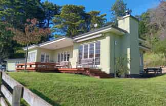 909A Middle Road, Havelock North