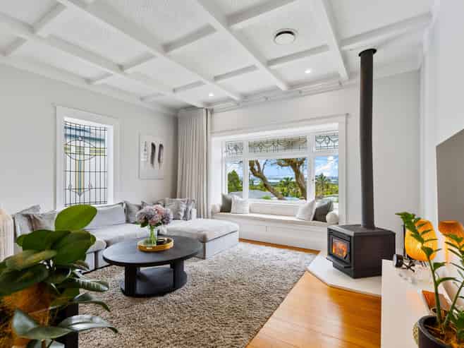 12 Hadfield Avenue, Waterview